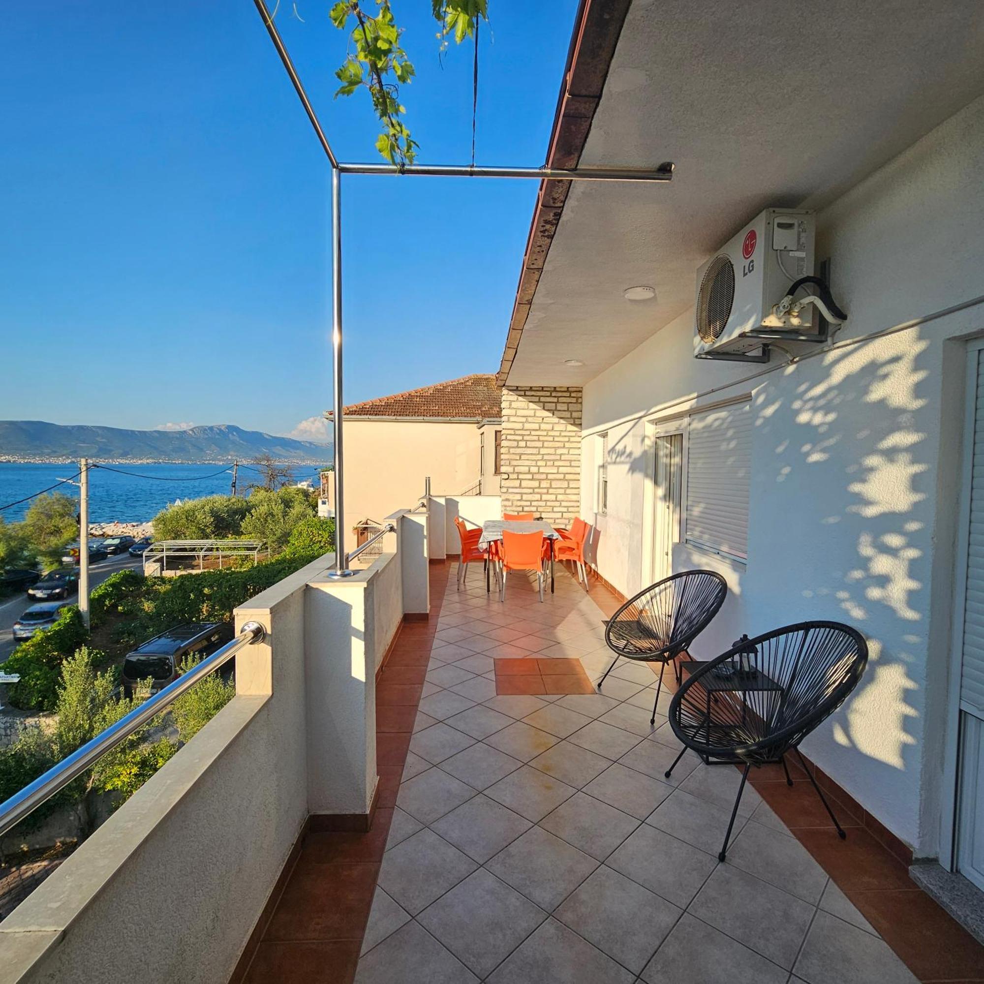 Apartment Nikica Trogir Exterior foto